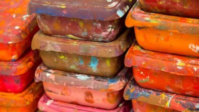 plastik boya lekesi nasıl çıkar