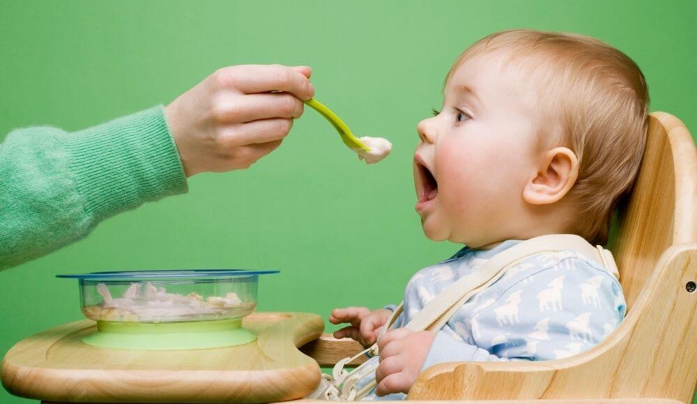 bebeklerde ek gıdaya geçiş ne zaman